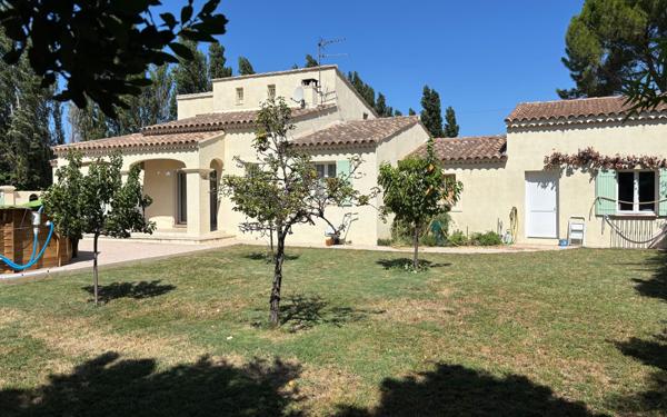 Maison à vendre    5 pièces • 157 m2 Sorgues