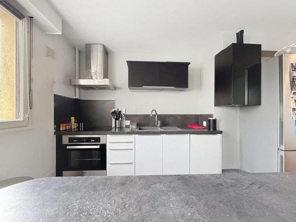 T2 de 47m2 proche IUT Charlemagne