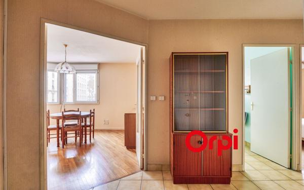 Appartement à vendre    2 pièces • 54 m2 Lyon 7