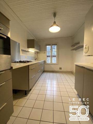 A louer T3 en duplex dans le centre historique de Vannes