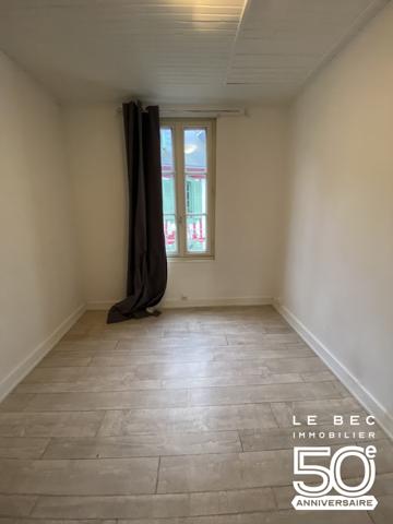A louer T3 en duplex dans le centre historique de Vannes