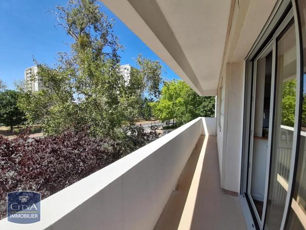 Appartement à louer 4 pièces 73.38m²