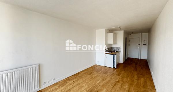 Location Studio 26.45 m² - Paris 75018