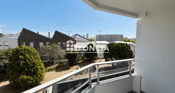Location Studio 26.45 m² - Paris 75018