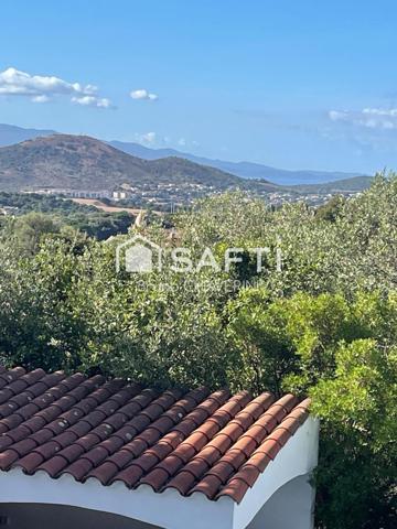 Maison familiale sans vis a vis  avec piscine