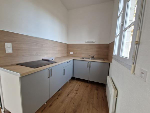 Maison DOUE LA FONTAINE 2 pièce(s)