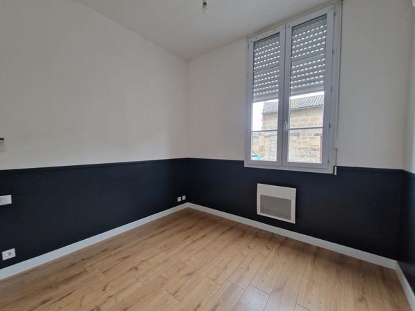 Maison DOUE LA FONTAINE 2 pièce(s)