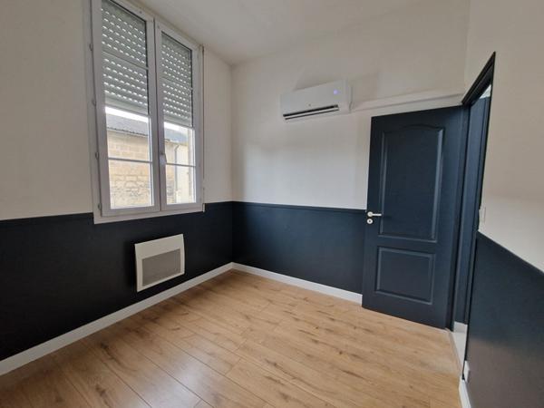 Maison DOUE LA FONTAINE 2 pièce(s)