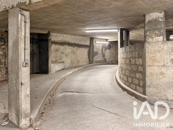 Parking à vendre 12 m² Paris 18