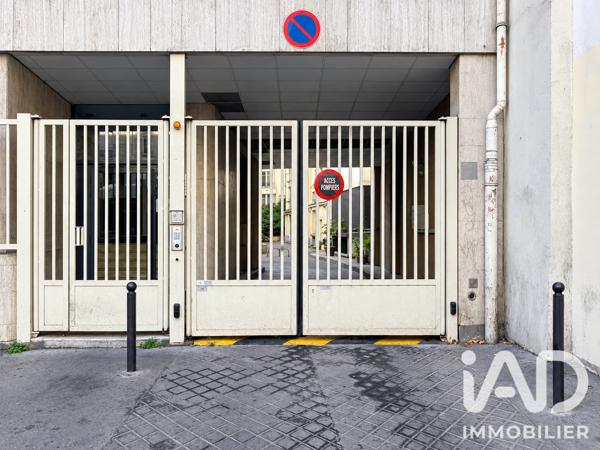 Parking à vendre 12 m² Paris 18
