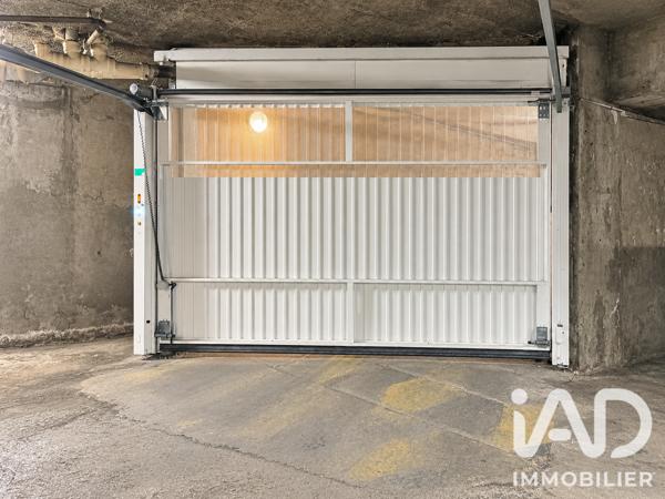 Parking à vendre 12 m² Paris 18