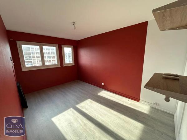 Appartement à louer 5 pièces 107.3m² Poitiers (86000)