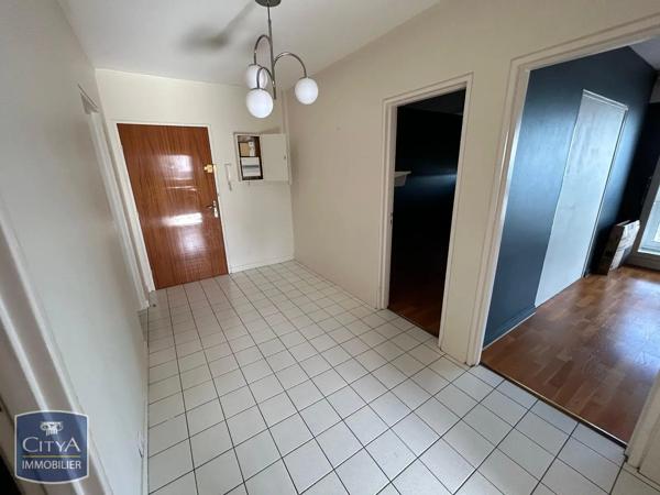 Appartement à louer 5 pièces 107.3m² Poitiers (86000)
