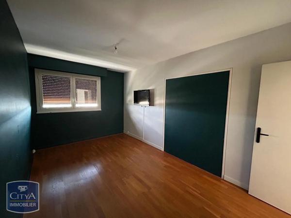 Appartement à louer 5 pièces 107.3m² Poitiers (86000)