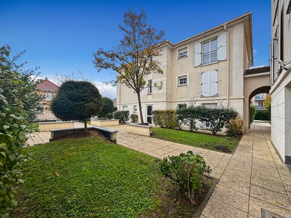 À vendre : Appartement 2 pièces à Savigny-le-Temple