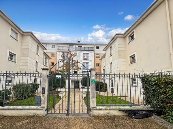 À vendre : Appartement 2 pièces à Savigny-le-Temple