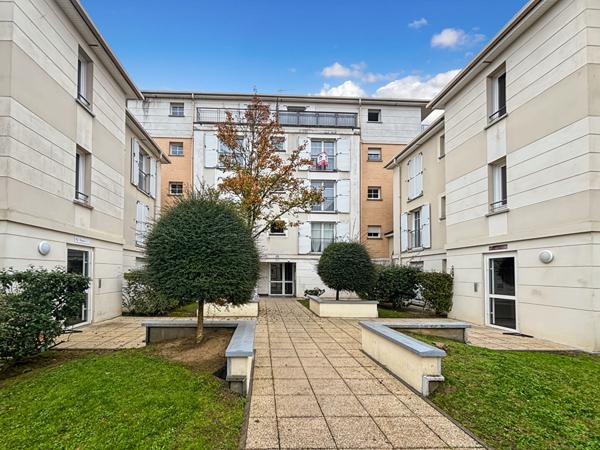 À vendre : Appartement 2 pièces à Savigny-le-Temple