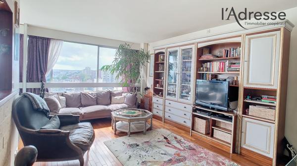 PUTEAUX/ DEFENSE appartement 3 pièces de 76 m² sans vis-à-vis avec cave et parking