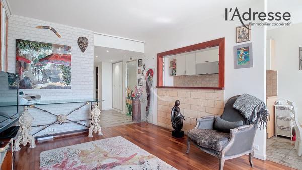 PUTEAUX/ DEFENSE appartement 3 pièces de 76 m² sans vis-à-vis avec cave et parking