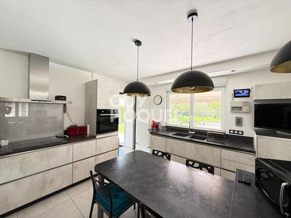 SAINT-DOULCHARD - PROCHE COMMERCES