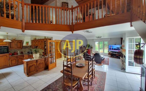 Vente maison Pontivy : 416 000 € - AJP Immobilier Pontivy