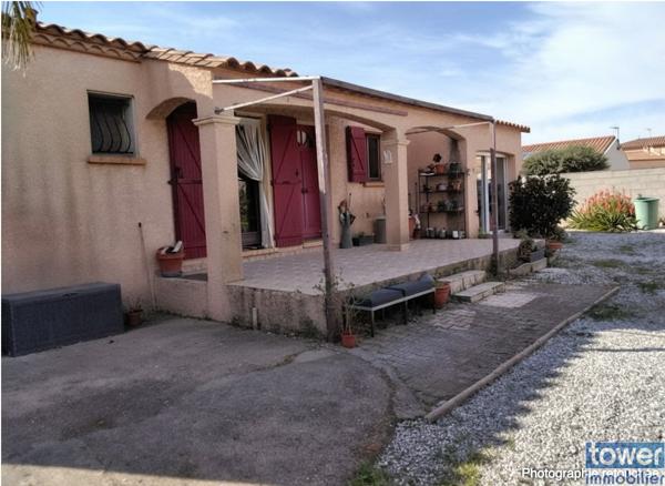 MAISON À VENDRE -- PORT LA NOUVELLE. 11210