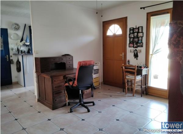 MAISON À VENDRE -- PORT LA NOUVELLE. 11210