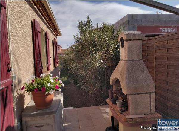 MAISON À VENDRE -- PORT LA NOUVELLE. 11210