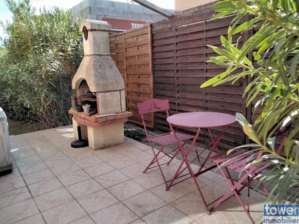 MAISON À VENDRE -- PORT LA NOUVELLE. 11210