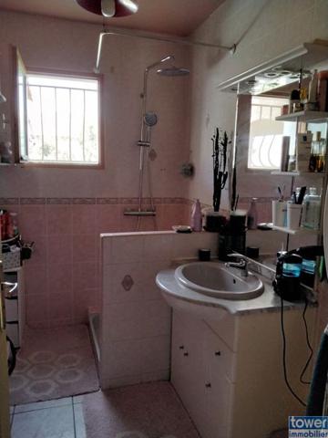 MAISON À VENDRE -- PORT LA NOUVELLE. 11210