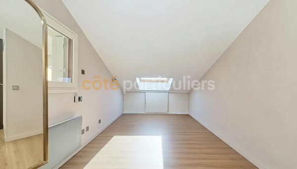 Vente Maison145 m² - 6 Pièces - LA ROCHE SUR YON (85000)