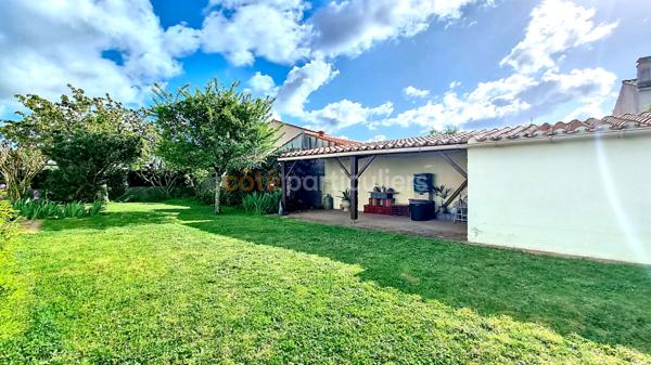 Vente Maison145 m² - 6 Pièces - LA ROCHE SUR YON (85000)