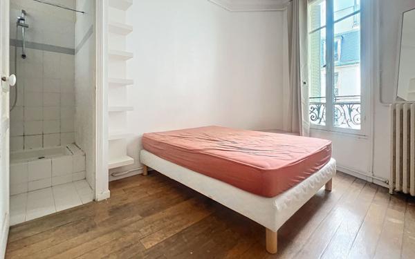 Appartement à vendre    4 pièces • 82,62 m2 Paris 9