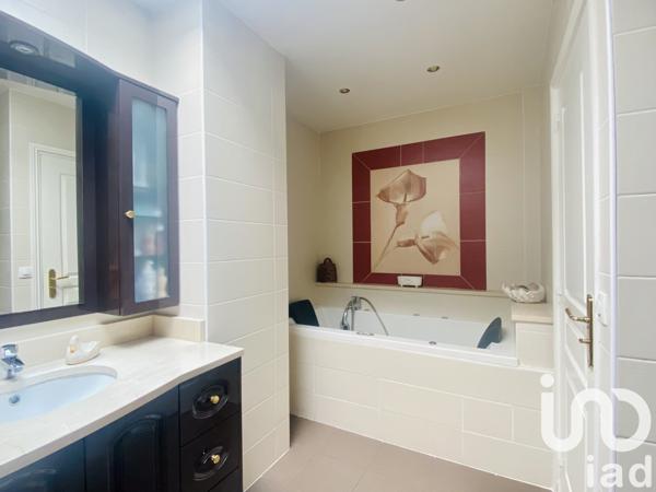 Maison à vendre 5 pièces 207 m² Neuilly-Plaisance