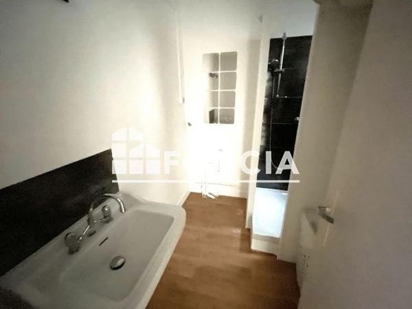 Location Appartement 3 pièces 54.02 m² - 24/26 RUE LAMARTINE Marseille 13008