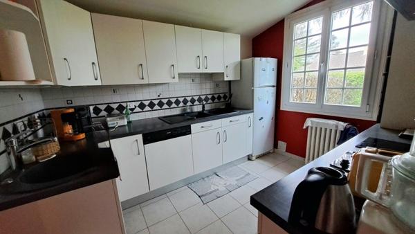 Maison à vendre 307 000 € Saint-Seurin-sur-l'Isle 7 p 159 m² DPE D