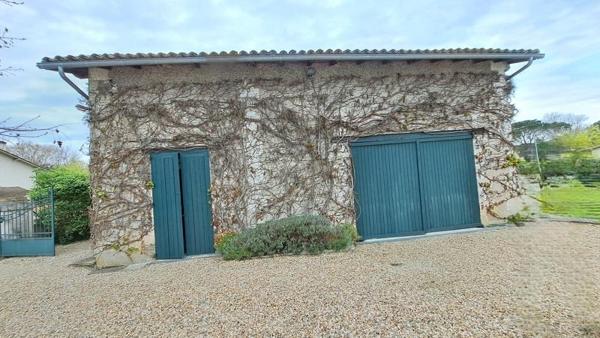 Maison à vendre 307 000 € Saint-Seurin-sur-l'Isle 7 p 159 m² DPE D