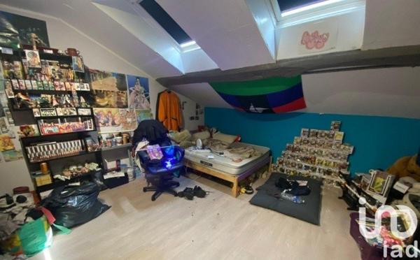 Maison de village 5 pièces de 108 m² à Floing (08200)