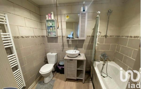 Maison de village 5 pièces de 108 m² à Floing (08200)