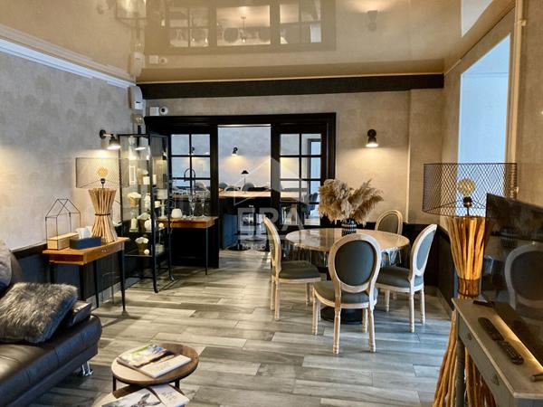 Maison Grandvillers 12 pièce(s) 407 m2