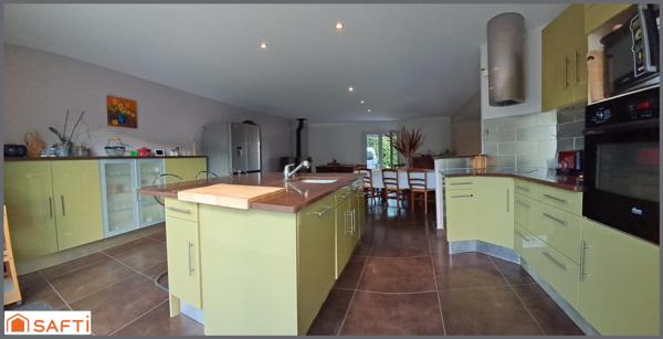 Maison spacieuse, au calme, proche de tous commerces