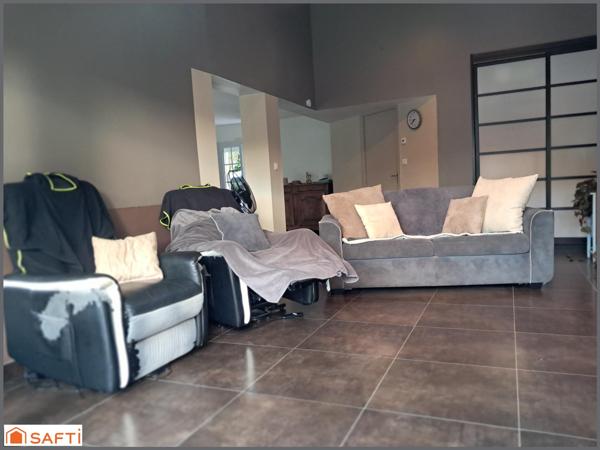 Maison spacieuse, au calme, proche de tous commerces