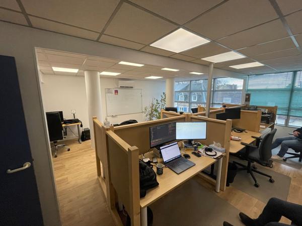 BEAUVAIS - CENTRE VILLE-- BUREAU - ENVIRON 300M2