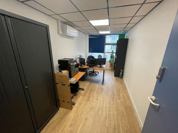 BEAUVAIS - CENTRE VILLE-- BUREAU - ENVIRON 300M2