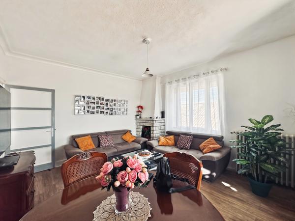 À VENDRE – Appartement superbe T4 de 93 M2 avec terrasse exceptionnelle et garage – BERGERAC centre