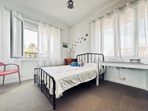 À VENDRE – Appartement superbe T4 de 93 M2 avec terrasse exceptionnelle et garage – BERGERAC centre