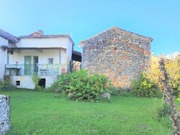 Jolie Maison avec jardin - grange et garage - à vendre 4 pièces CUZORN (Lot-et-Garonne 47)