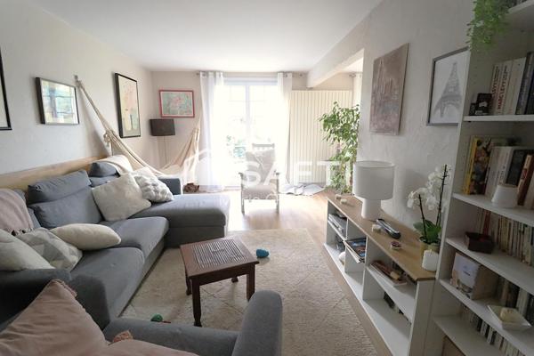 JOLIE MAISON 4 CHAMBRES 2 SALLES DE B. & GARAGE