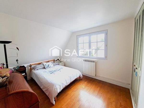 JOLIE MAISON 4 CHAMBRES 2 SALLES DE B. & GARAGE