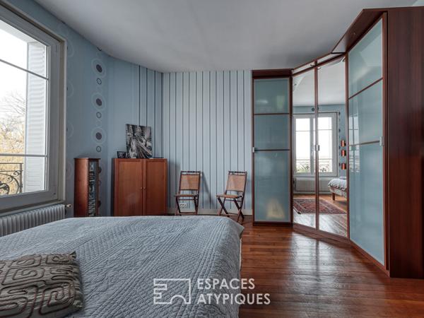 Maison familiale bourgeoise avec grande pièce de vie, jardin et proximité gare.